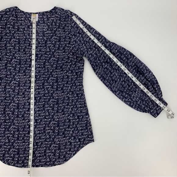 Cabi Te Amo Blouse # 5336, 'Love' Printed Long Sleeve V-neck Navy Blouse, Small - Picture 15 of 16